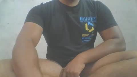 Snapshot of crazzy_booy chatting on 11.24.25 crazzy_booy online show from 11.24.25