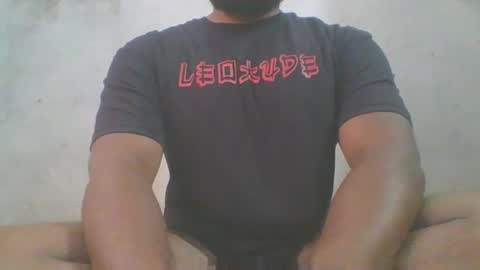 Snapshot of crazzy_booy chatting on 01.11.26 crazzy_booy online show from 01.11.26