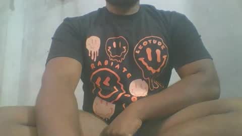 Snapshot of crazzy_booy chatting on 02.01.26 crazzy_booy online show from 02.01.26