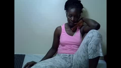 creamiepussyy online show from 03.23.26