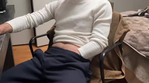 Snapshot of creamofwheattreat chatting on 01.21.25 creamofwheattreat online show from 01.21.25