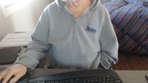 Snapshot of creamormilk chatting on 10.03.25 Creamormilk online show from 10.03.25