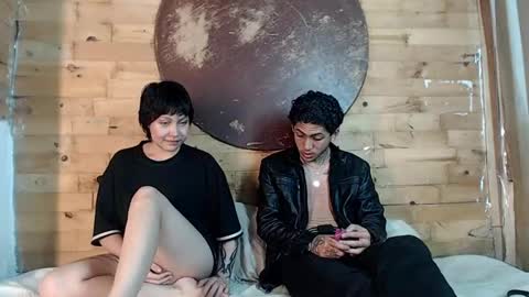  CAMILA Y SEBASTIAN online show from 01.15.25