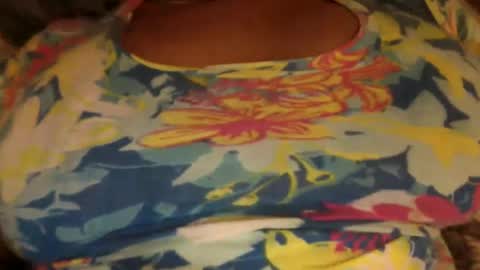 Snapshot of creamycocobabe chatting on 09.15.25 CreamyCocoBabe online show from 09.15.25