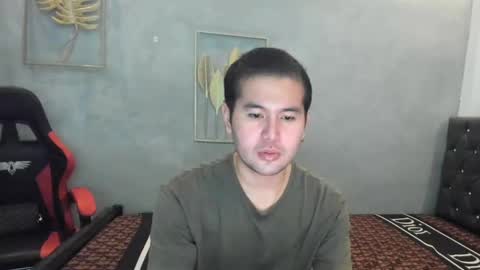 Snapshot of creamynow chatting on 12.12.24 BareCreamyCum online show from 12.12.24