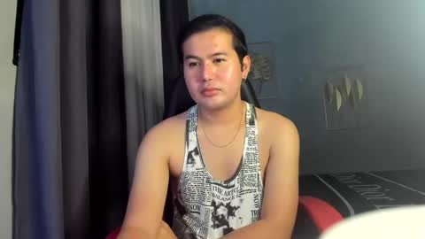 Snapshot of creamynow chatting on 12.29.24 BareCreamyCum online show from 12.29.24