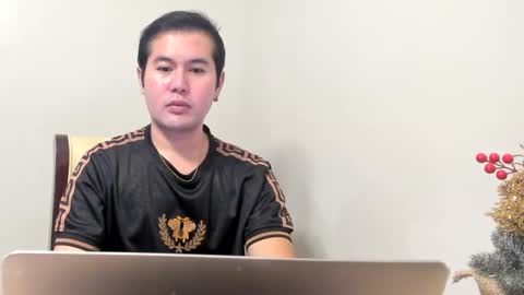 Snapshot of creamynow chatting on 01.03.25 BareCreamyCum online show from 01.03.25