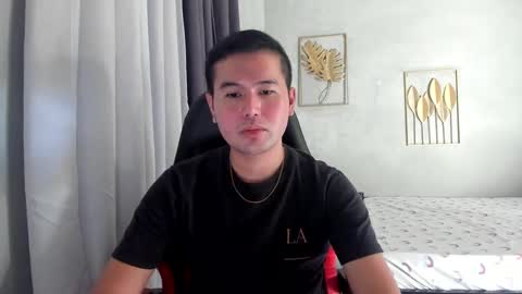 Snapshot of creamynow chatting on 02.02.25 BareCreamyCum online show from 02.02.25