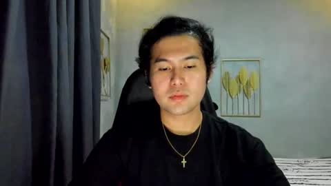 Snapshot of creamynow chatting on 10.23.25 BareCreamyCum online show from 10.23.25