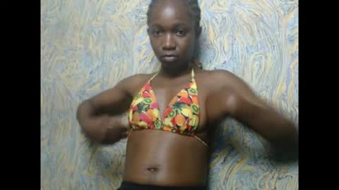 Snapshot of creamyxsugar chatting on 09.26.25 creamyxsugar online show from 09.26.25