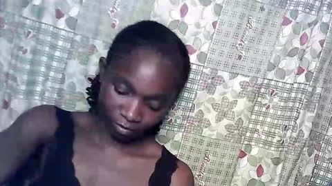 Snapshot of creamyxsugar chatting on 10.28.25 creamyxsugar online show from 10.28.25