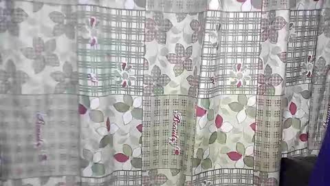 Snapshot of creamyxsugar chatting on 11.19.25 creamyxsugar online show from 11.19.25