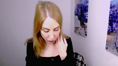 Snapshot of create_your_own_sun chatting on 02.05.26 Lera online show from 02.05.26