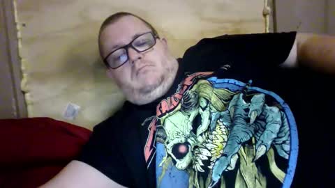 Snapshot of creeeping_death chatting on 11.29.25 The hopeless romantic online show from 11.29.25