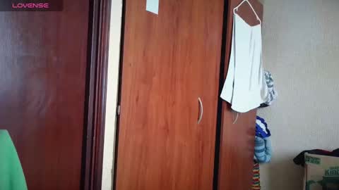 Snapshot of cris2428 chatting on 10.30.25 cris2428 online show from 10.30.25