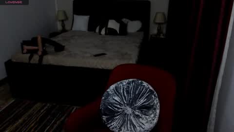 cris_tinne online show from 01.14.26