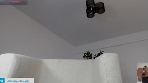 Snapshot of cris_tinne chatting on 06.06.26 cris_tinne online show from 06.06.26