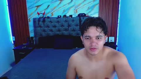 CRISANDMERY online show from 05.10.26