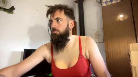 Snapshot of crisbearded chatting on 11.02.25 Eldelabarba online show from 11.02.25