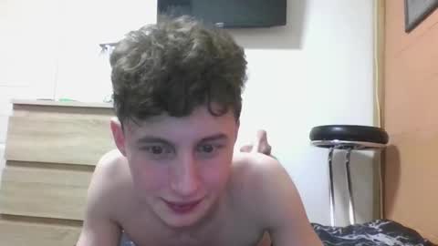 Snapshot of crisp1n chatting on 03.11.26 Chris online show from 03.11.26