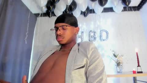 criss_zuri online show from 04.25.26