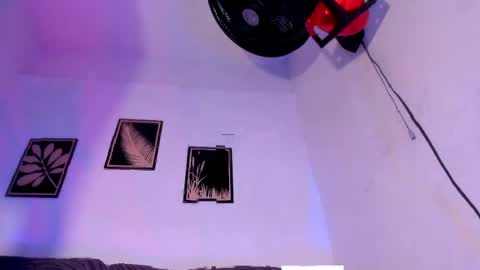 criss_zuri online show from 05.11.26