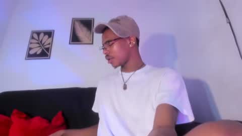 criss_zuri online show from 07.28.26