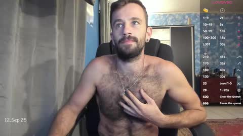 Snapshot of crissstud chatting on 09.11.25 Criss online show from 09.11.25