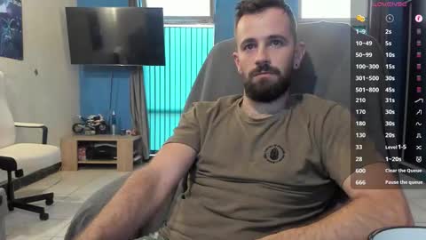 Snapshot of crissstud chatting on 12.15.25 Criss online show from 12.15.25