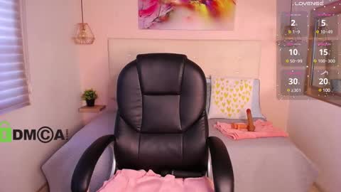 Snapshot of cristal__adams chatting on 03.12.25 cristal__adams online show from 03.12.25