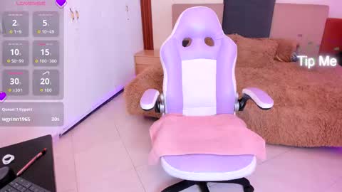 Snapshot of cristal_crossfit chatting on 03.05.26 Cristal online show from 03.05.26