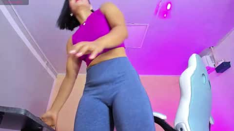 Snapshot of cristal_crossfit chatting on 03.20.26 Cristal online show from 03.20.26