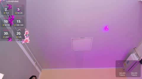 Snapshot of cristal_crossfit chatting on 04.01.26 Cristal online show from 04.01.26