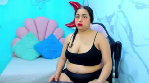 Snapshot of cristal_horny19 chatting on 07.06.26 Milena online show from 07.06.26