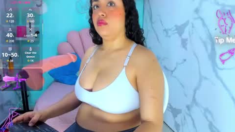 Snapshot of cristal_horny19 chatting on 07.23.26 Milena online show from 07.23.26