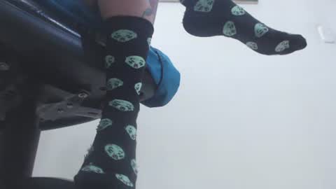 Snapshot of cristal_jayan chatting on 09.10.25 HI online show from 09.10.25