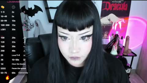 Snapshot of cristal_kosh chatting on 05.26.26 Cris online show from 05.26.26