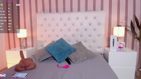 Snapshot of cristal_princess_ chatting on 01.17.25 Cristal online show from 01.17.25