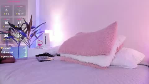 Snapshot of cristal_princess_ chatting on 02.20.25 Cristal online show from 02.20.25