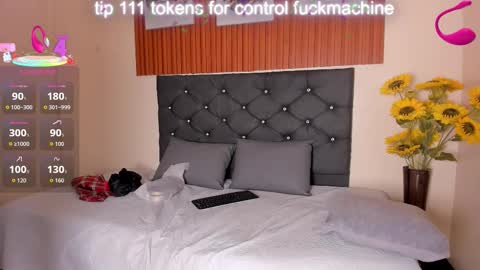 cristale69 online show from 11.13.25