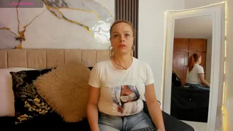 Snapshot of cristalwalker__ chatting on 07.01.26 cristal walker online show from 07.01.26