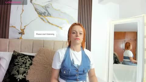 Snapshot of cristalwalker__ chatting on 07.24.26 cristal walker online show from 07.24.26