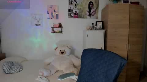 veronika online show from 04.29.26