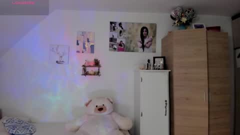 veronika online show from 04.30.26