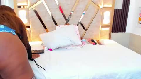 cristin  online show from 02.27.25