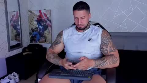 Snapshot of cristian_walker chatting on 07.31.26 cristian walker online show from 07.31.26