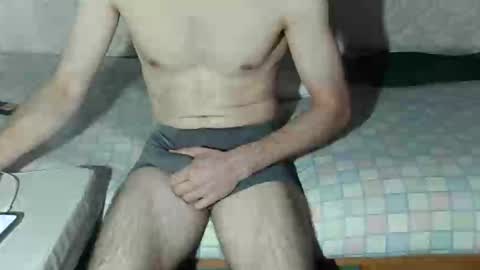 Snapshot of cristianrr184034 chatting on 10.29.25 cristianrr184034 online show from 10.29.25