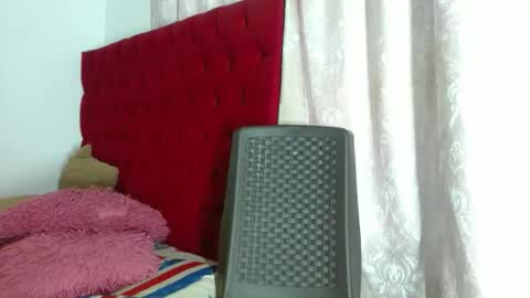 Snapshot of cristinamontiel74 chatting on 11.27.25 cristinamontiel74 online show from 11.27.25