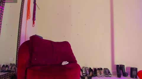 Snapshot of cristinsmith chatting on 03.08.25 Cristin online show from 03.08.25