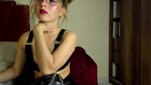 Cristin online show from 03.19.26